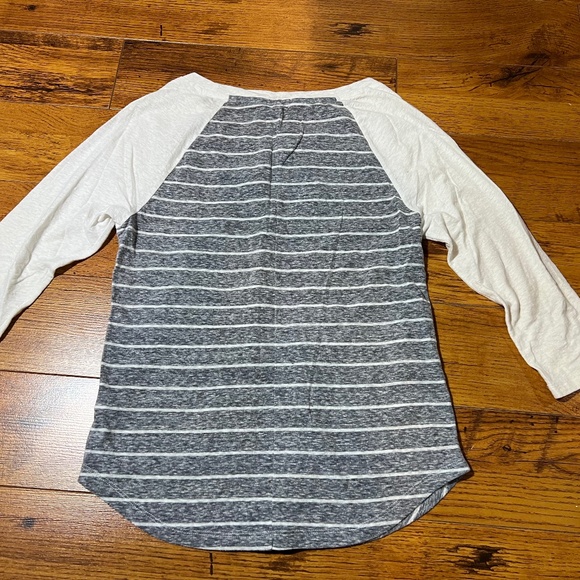 GAP 3/4 Length Sleeve Blue/Grey with white stripe - burnout shirt - Size XS - Picture 5 of 5